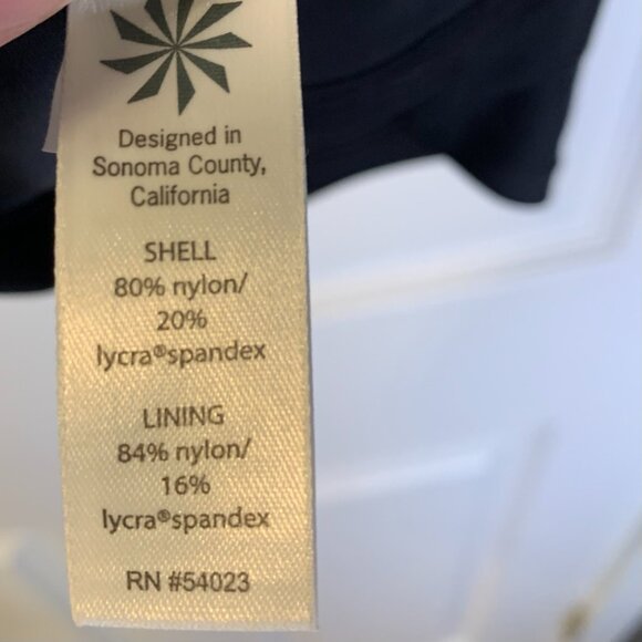 Athleta Women's Twister Tankini Top Size 34 B C NEW Black Strappy Underwire - Picture 8 of 10